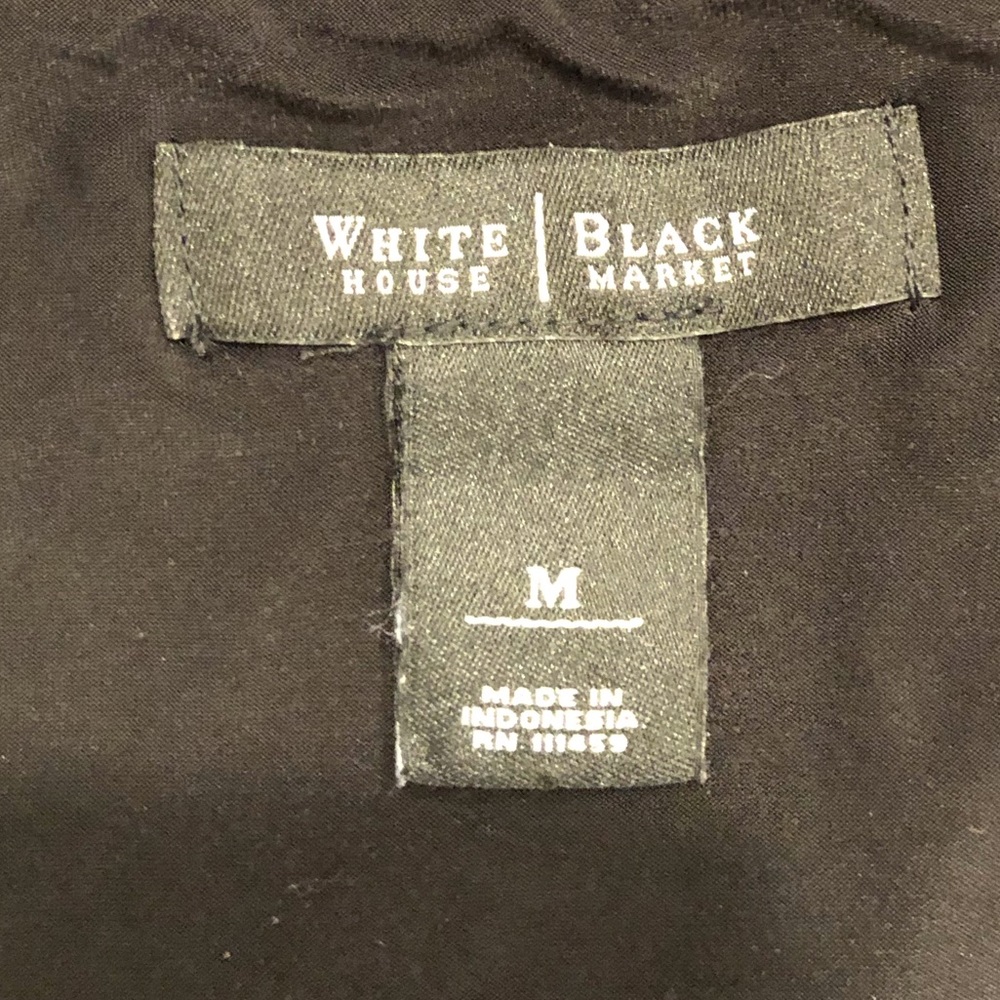 White House Black Market Black Top with Key Hole in the Back, Size M - Picture 3 of 4